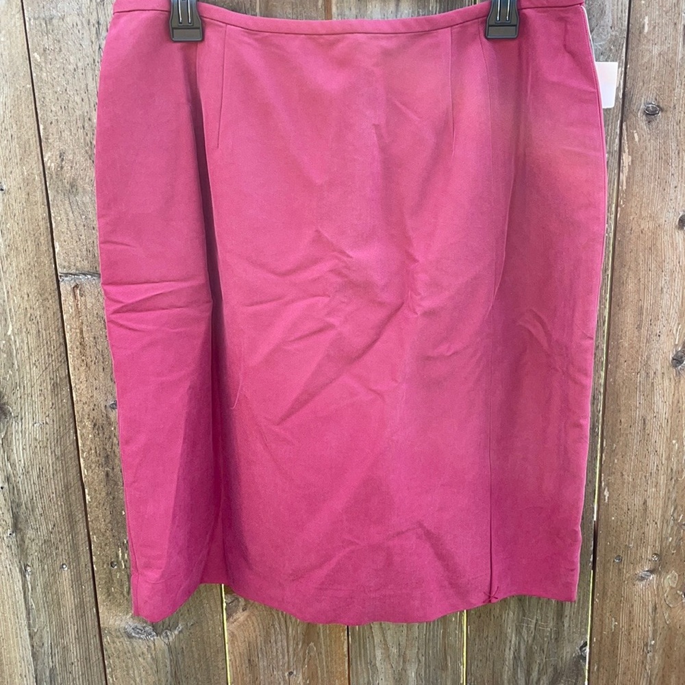 Women’s skirt size 16 petite